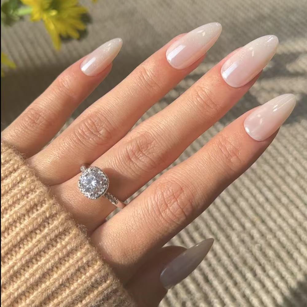 Ice Glass Cat Eye| Medium Almond