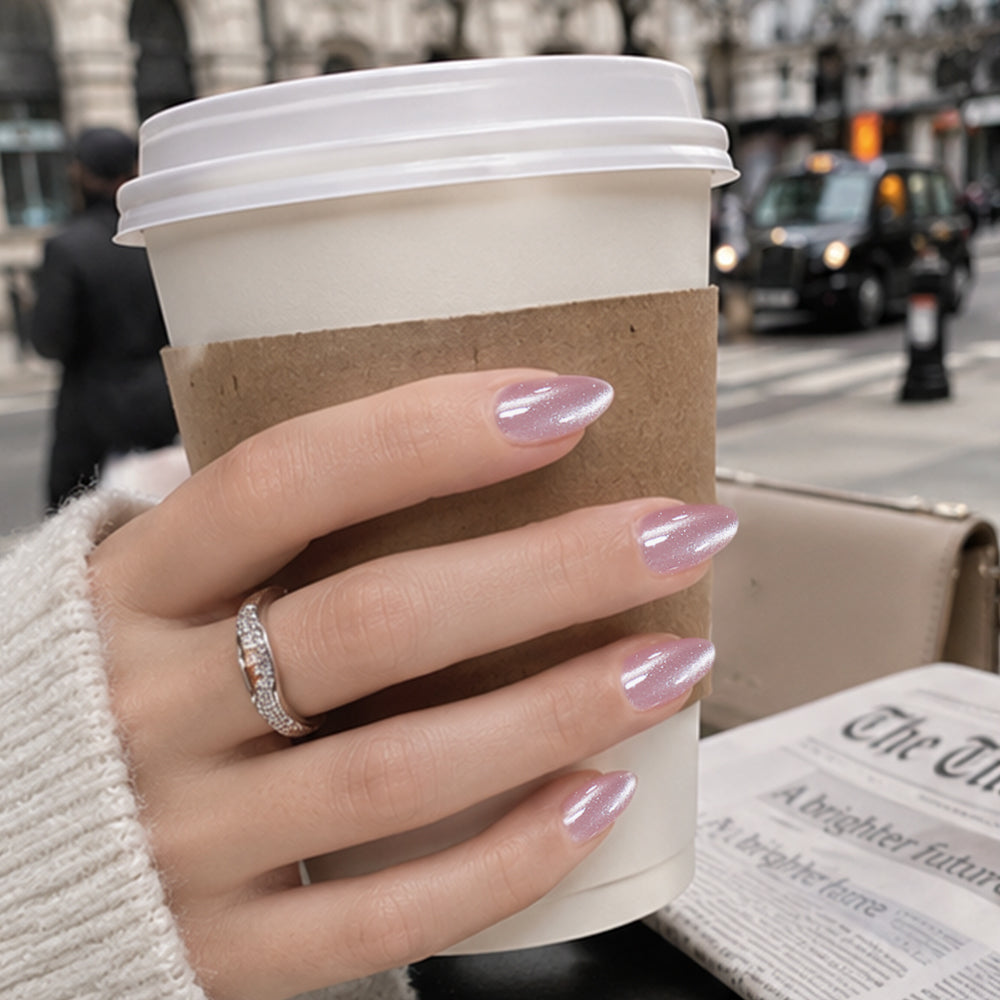 Falling Star Cat Eye | Short Almond | SALON PRESS™
