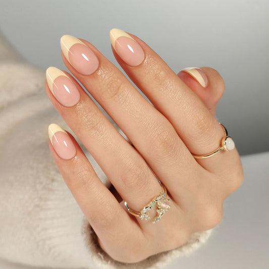 Butter French | Short Almond | SALON PRESS™