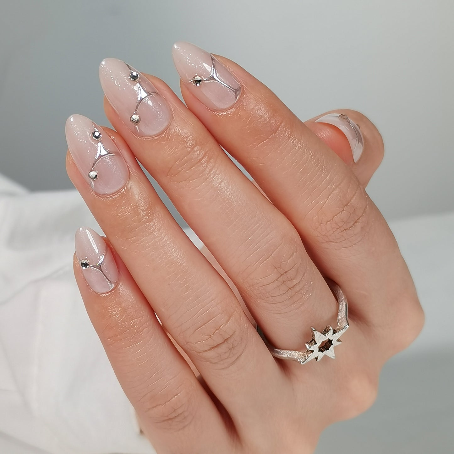 Cyber Shell | Short Almond | SALON PRESS™