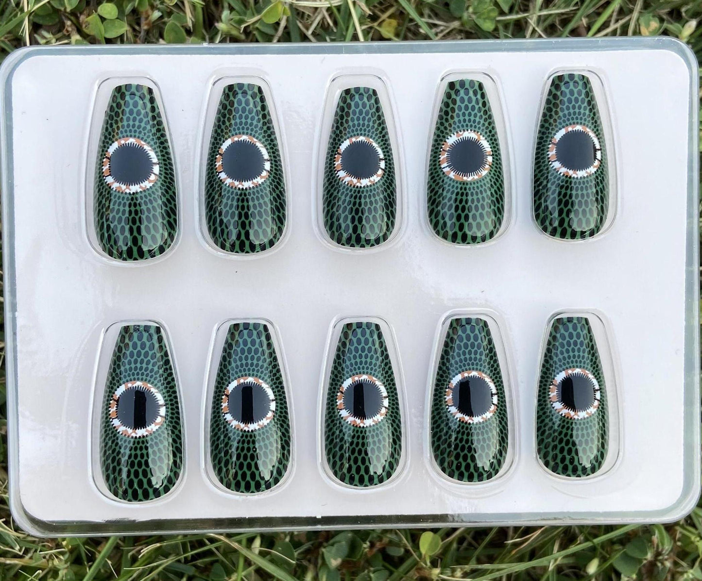 Snake Eyes | Medium Coffin