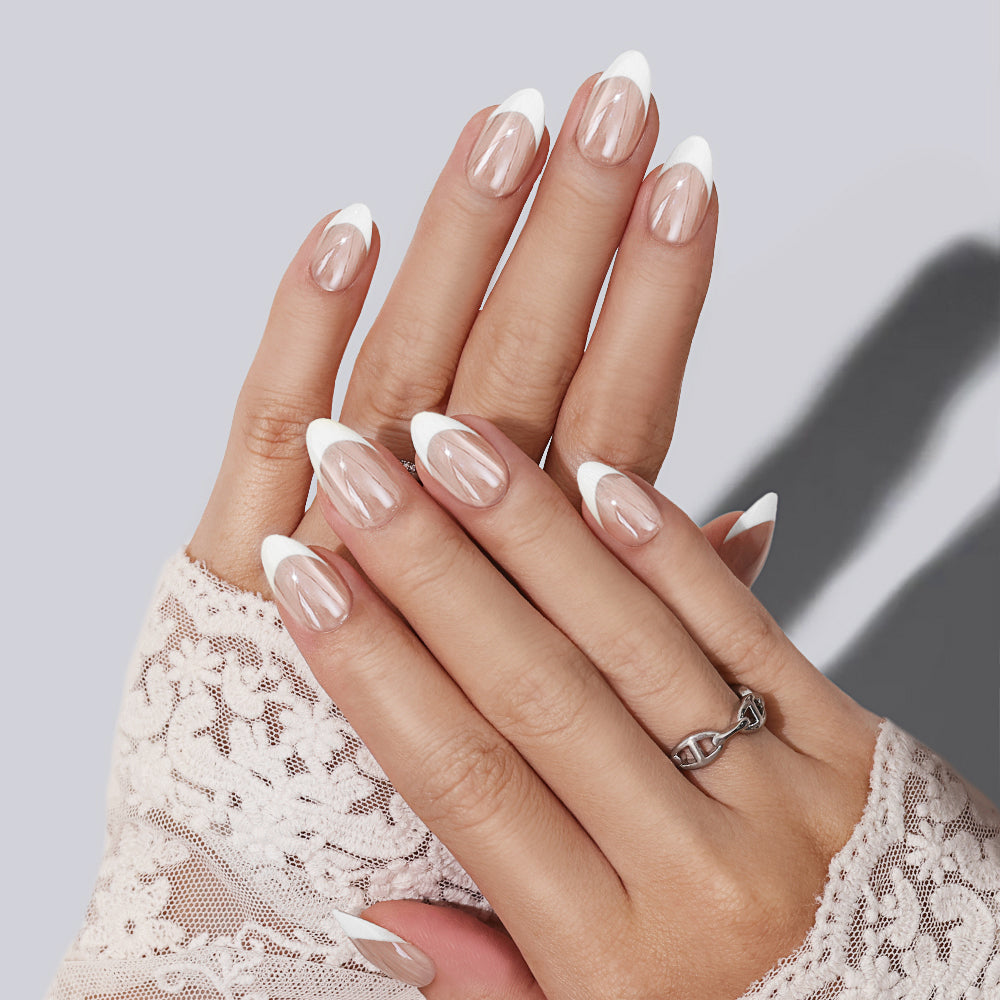 Moonlight Chrome | Short Almond | ProFinish™