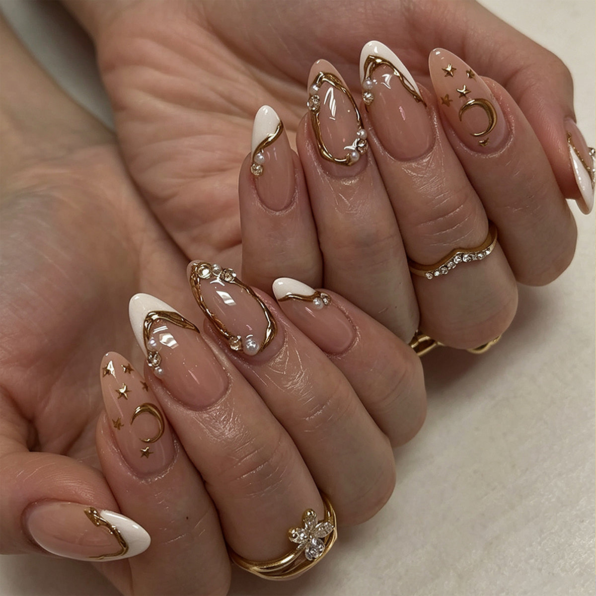 Lunar Pearl | Medium Almond | EASY PRESS™