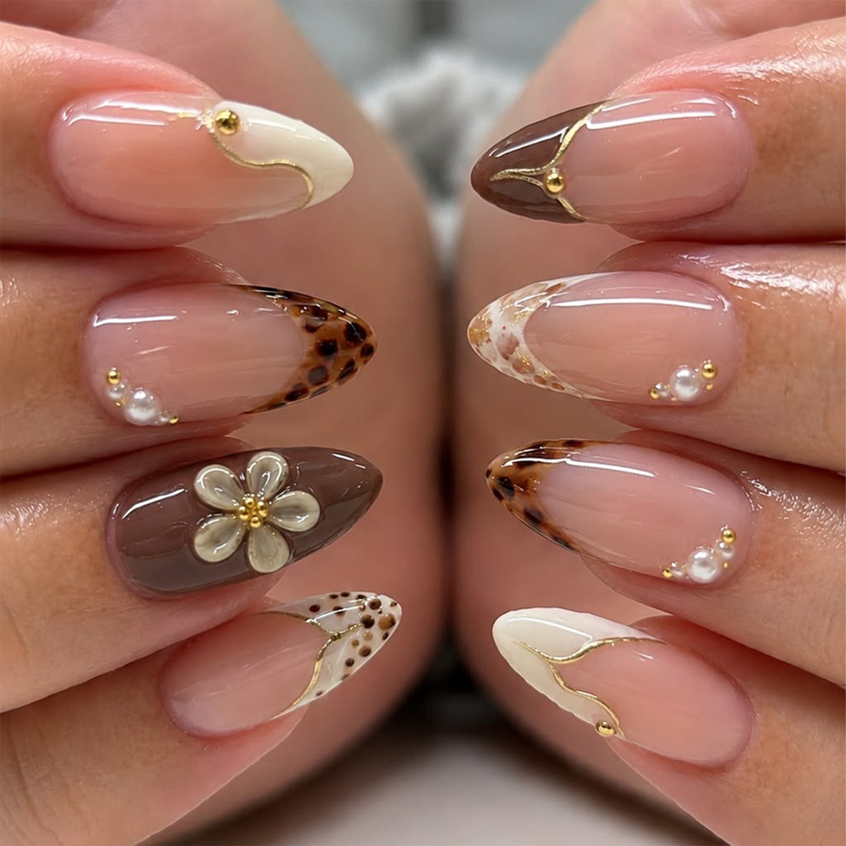 Mocha Pearl medium almond press-on nails by EASY PRESS™