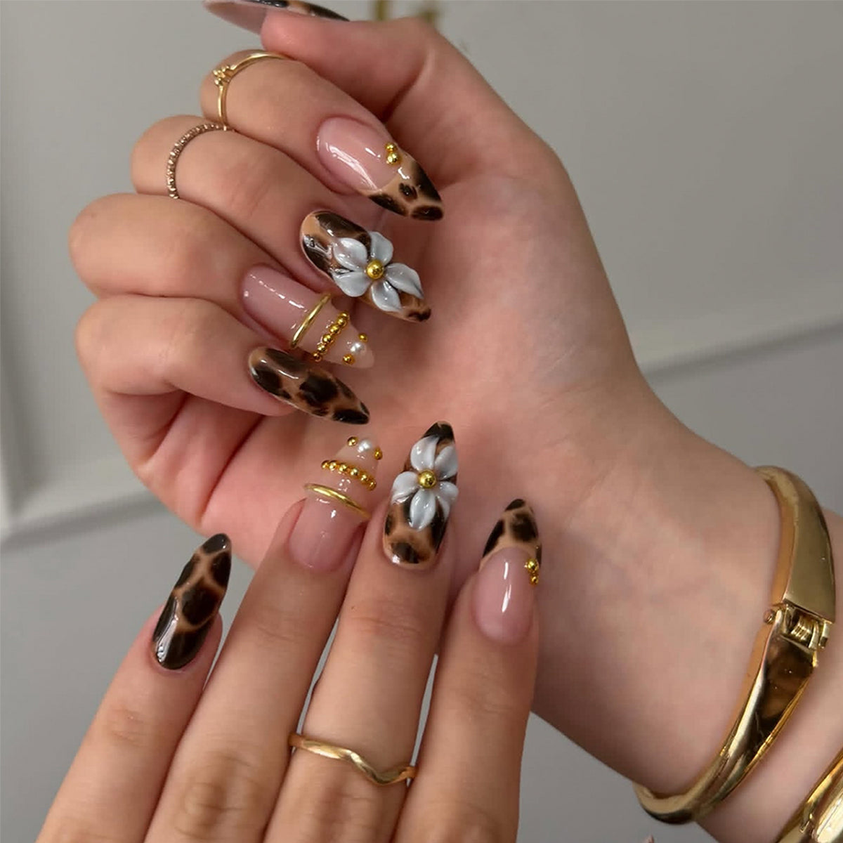 Pearl Tortoise medium almond press-on nails for women