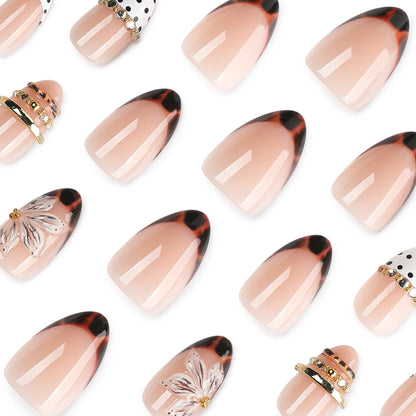 Short almond-shaped artificial nails by EASY PRESS™