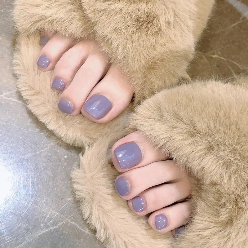 Glossy purple Toe nail